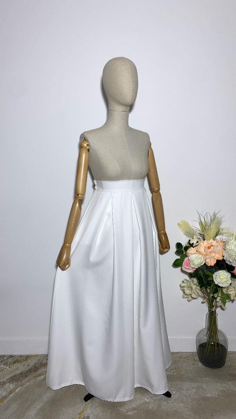 LONG WHITE TRAPEZE SKIRT