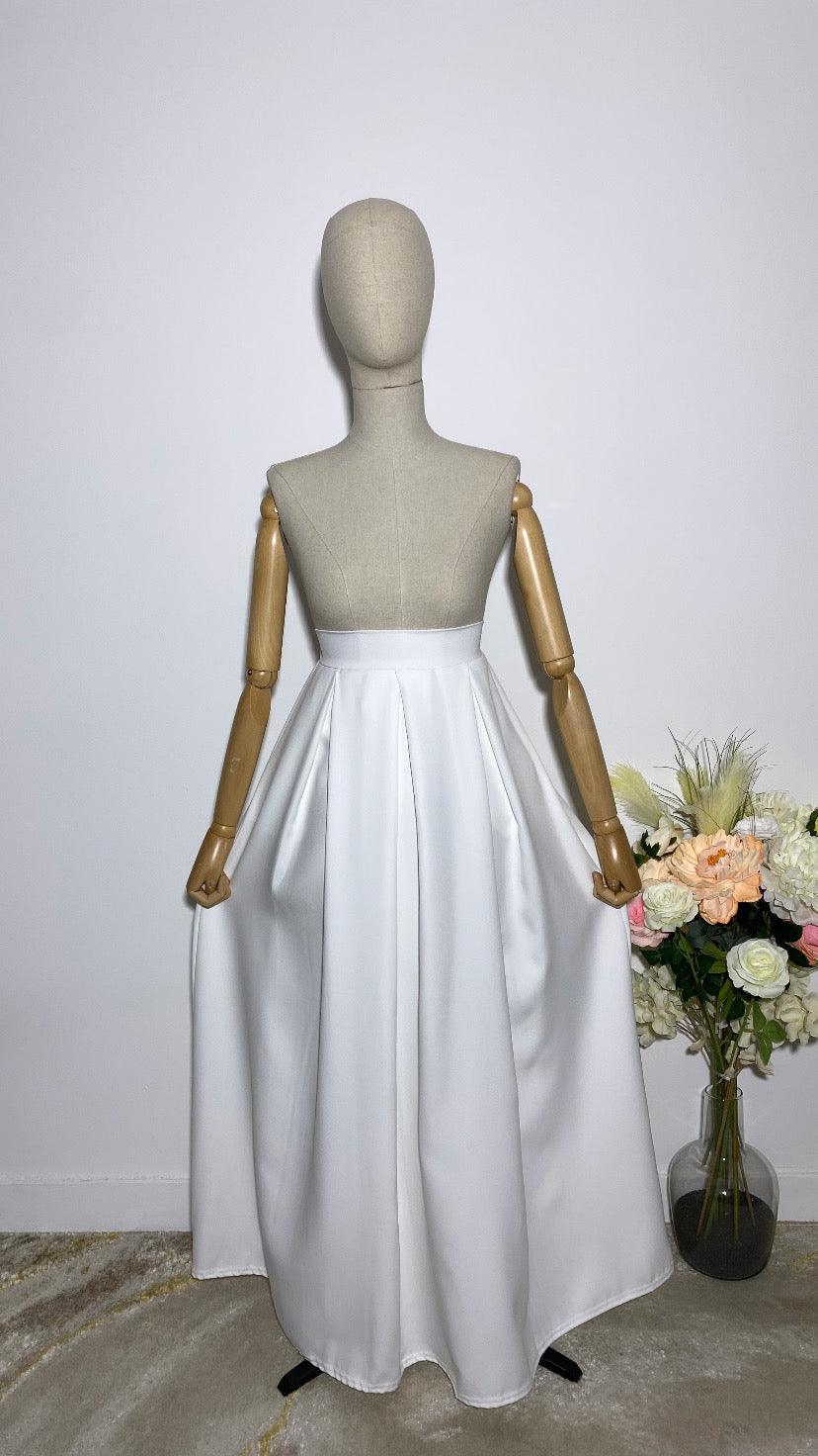 LONG WHITE TRAPEZE SKIRT