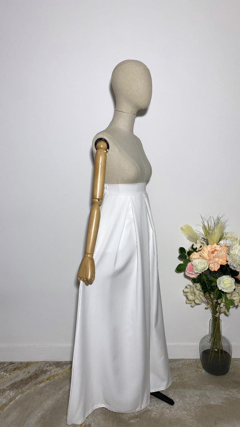 LONG WHITE TRAPEZE SKIRT